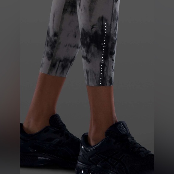 lululemon | size 4 Fast and Free Tight II 25" *Game Day Dark Chrome Black multi - Picture 5 of 11